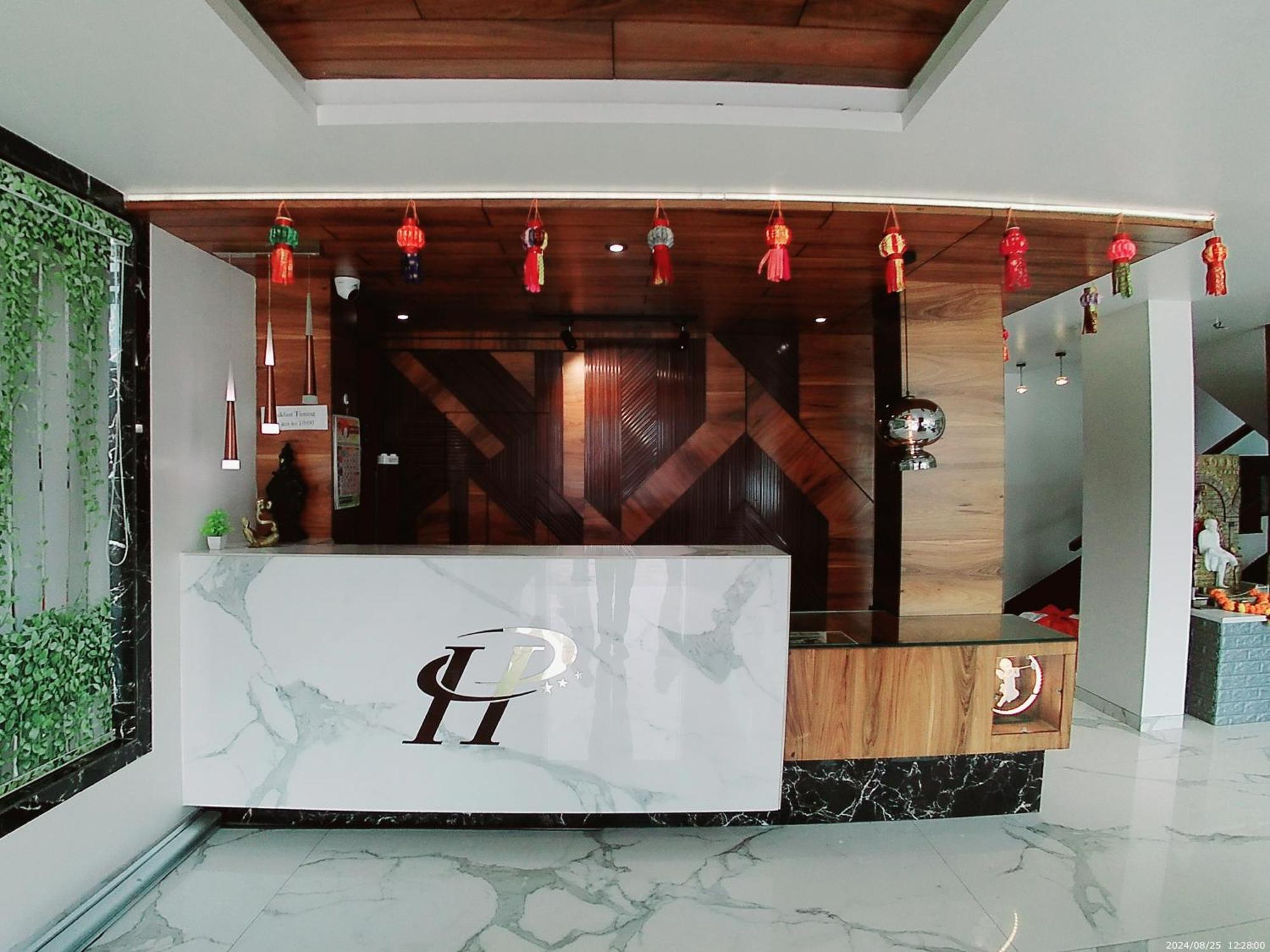 Hotel Sai Pratik, Newly Built Up, Complimentary Shuttle To The Temple シルディ エクステリア 写真